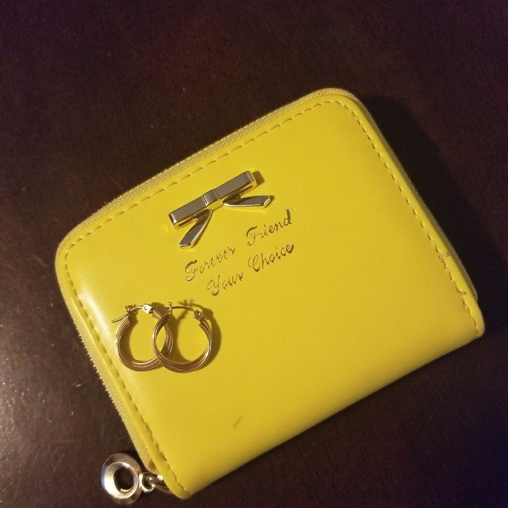 Wallet & Gold Earrings